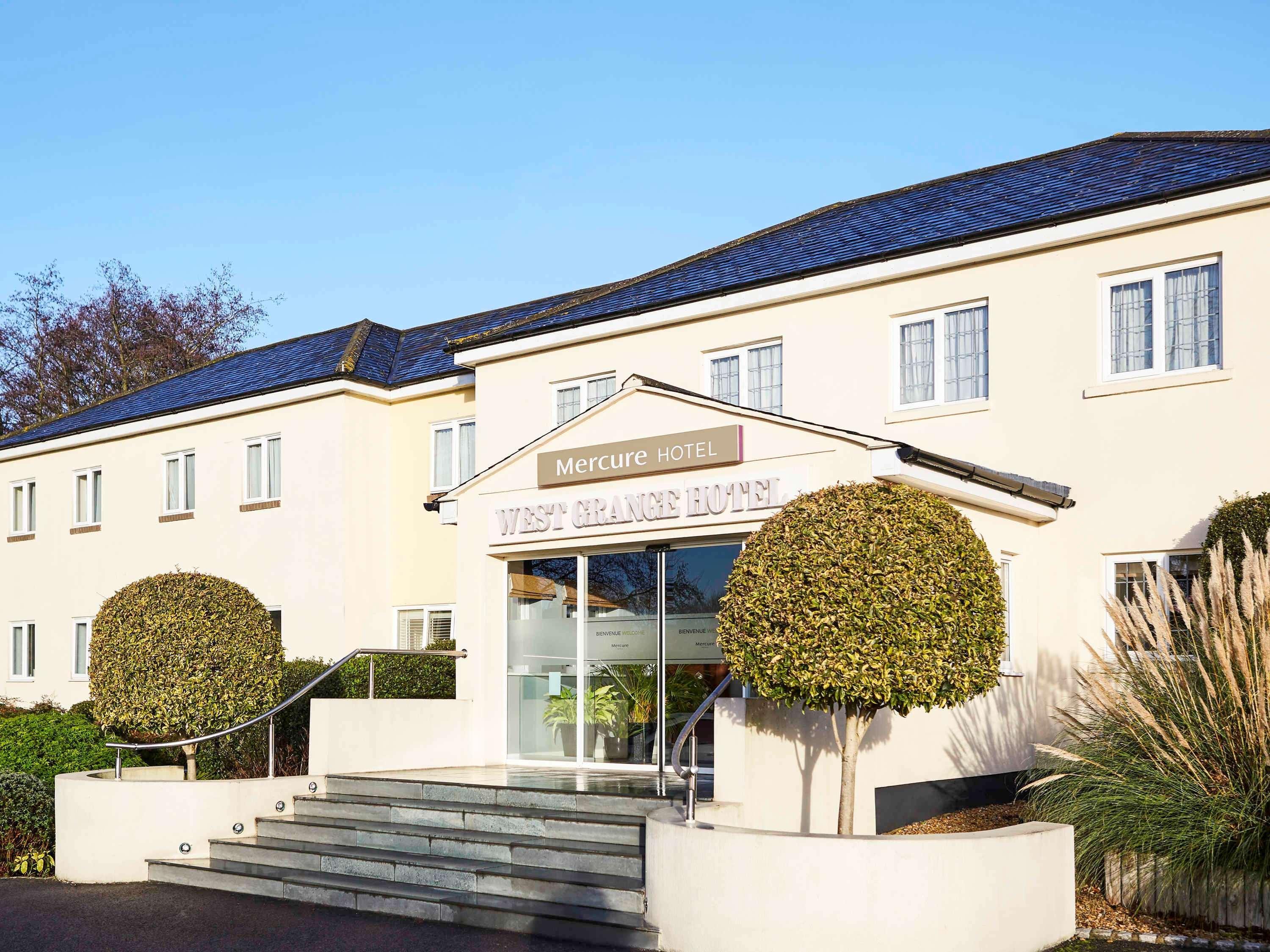 Mercure Newbury West Grange Hotel Татчем Екстер'єр фото