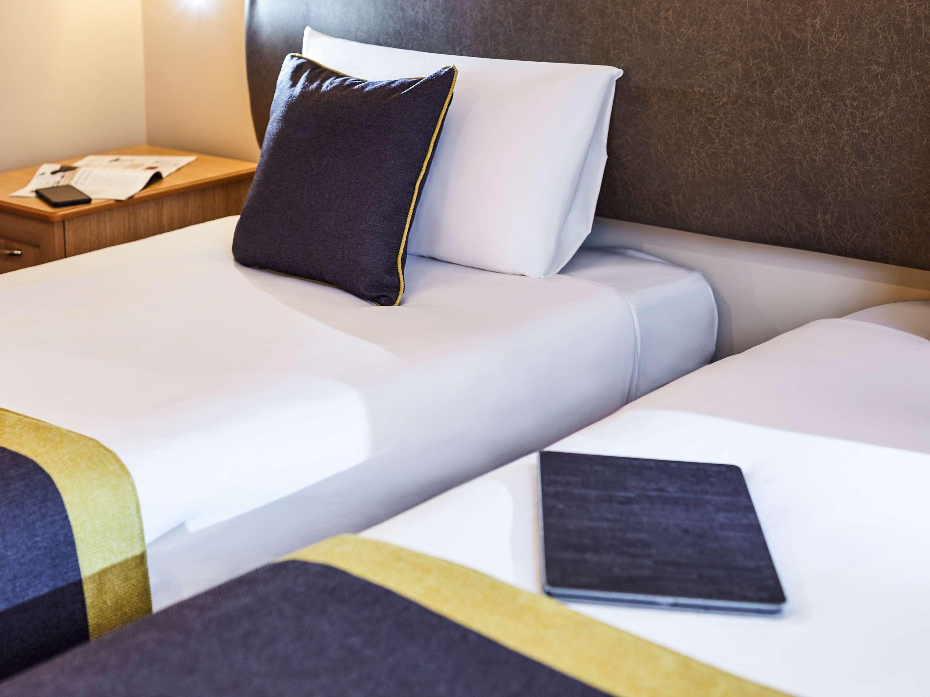Mercure Newbury West Grange Hotel Татчем Екстер'єр фото