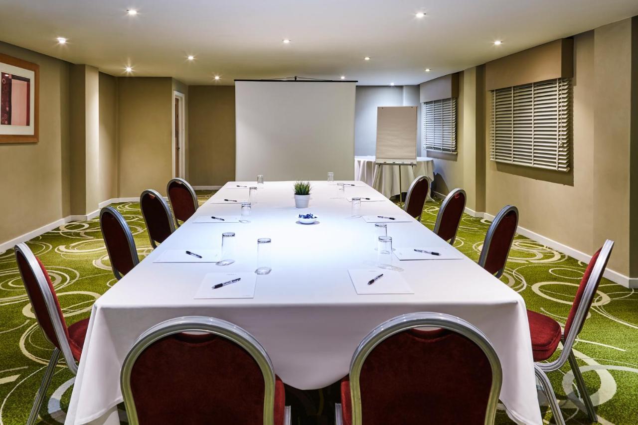 Mercure Newbury West Grange Hotel Татчем Екстер'єр фото