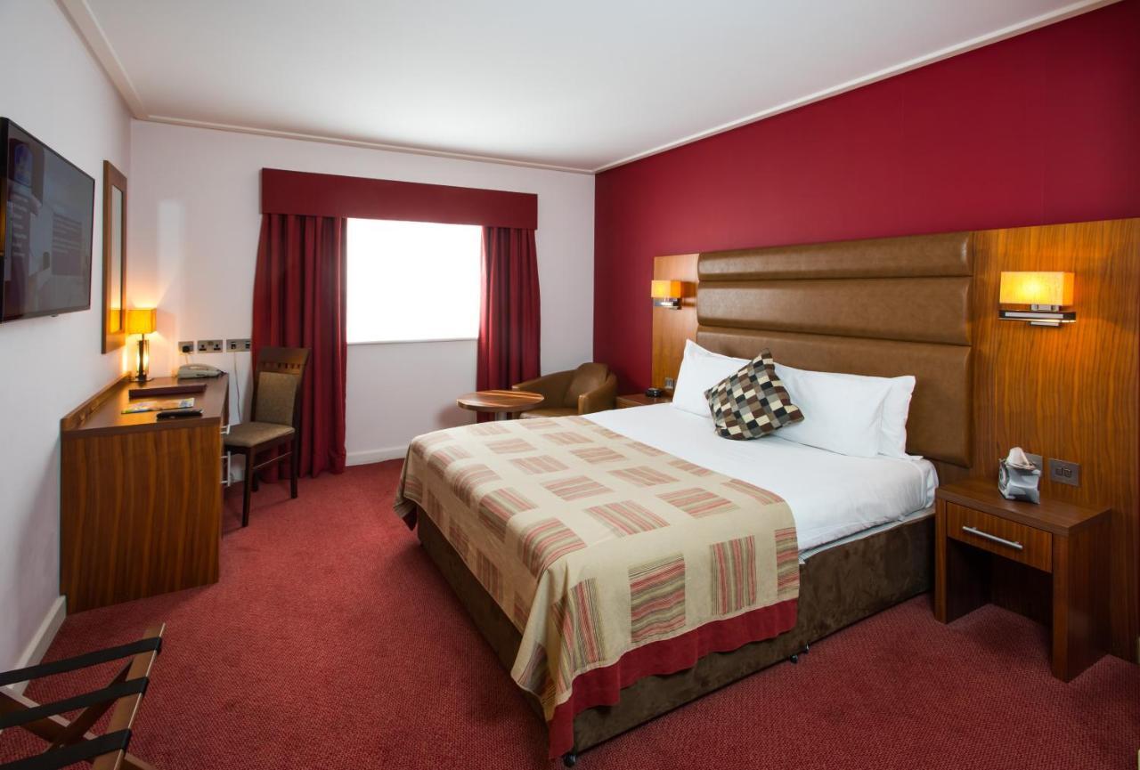 Mercure Newbury West Grange Hotel Татчем Екстер'єр фото