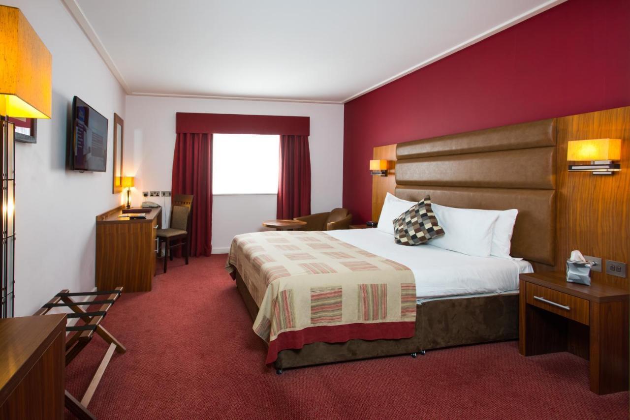 Mercure Newbury West Grange Hotel Татчем Екстер'єр фото