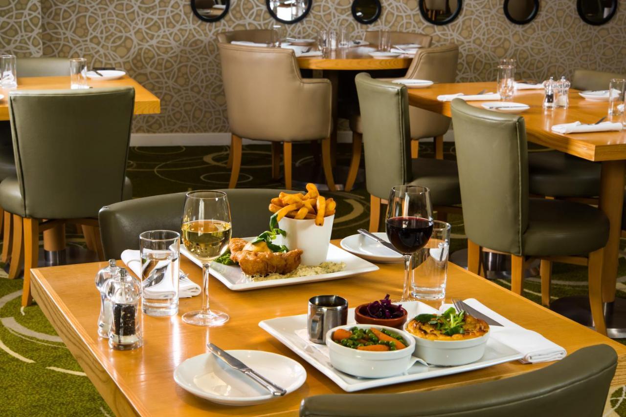 Mercure Newbury West Grange Hotel Татчем Екстер'єр фото
